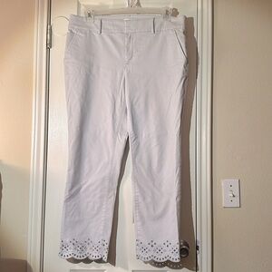 NWOT LOFT Crop/Ankle pants with eyelet hem. Size 14